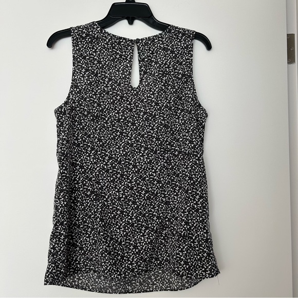 GAP Womens Sleeveless Geo Print Blouse - Picture 6 of 13